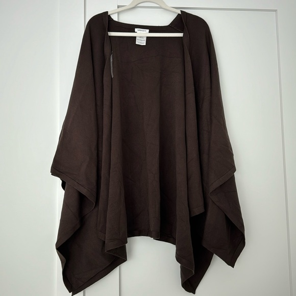 Never Worn Ingrid & Isabel Maternity ans Nursing Sweater - Picture 4 of 5